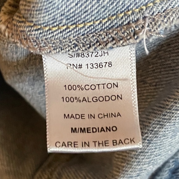 🔥 Love Tree Denim | Light Wash Distressed Denim Jacket Medium - Picture 3 of 5